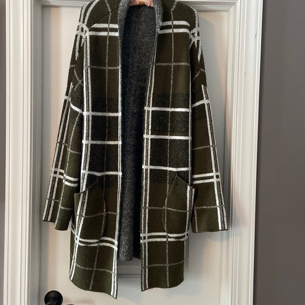 Sweater By Evolution - image 1